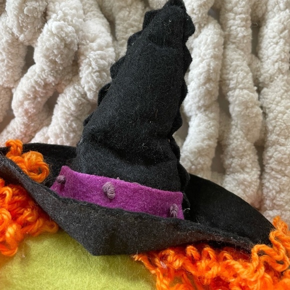 UGLY PRIMITIVE HALLOWEEN WITCH HEAD ON STICK DECOR - Picture 5 of 6